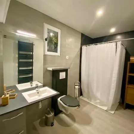Vakantiehuis Spacious In Normandie Moulins-le-Carbonnel
