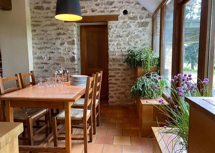 Spacious In Normandie Casa vacanze Moulins-le-Carbonnel